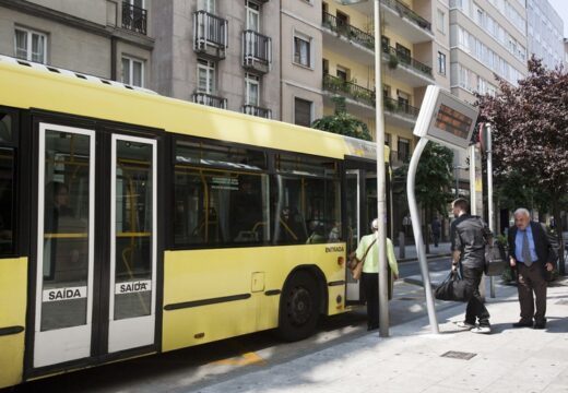 O Concello de Santiago rebaixa un 30% os bonos multiviaxe do bus urbano dende o 1 de setembro